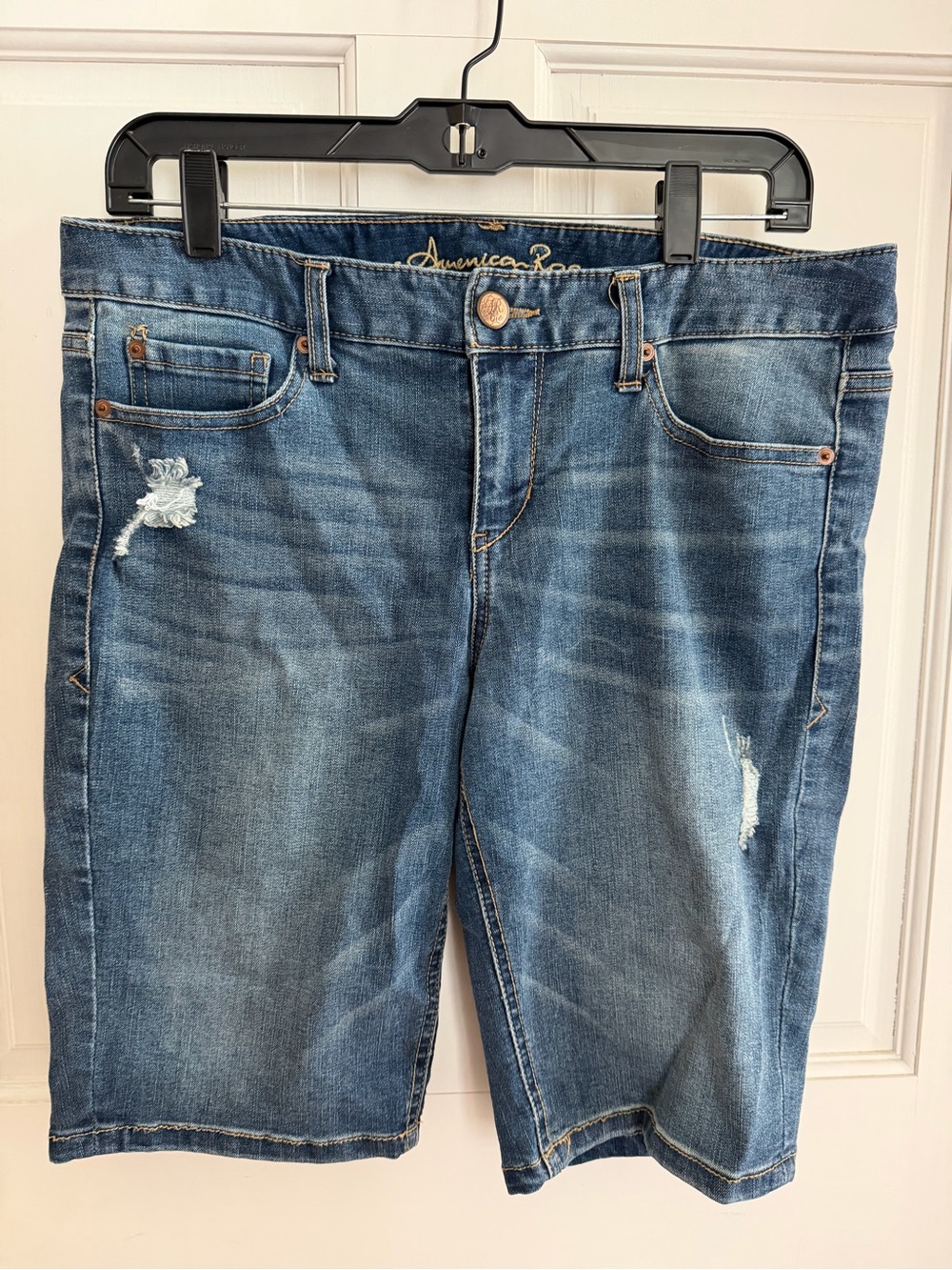 NWOT AMERICAN RAG 11inch Shorts Size 9